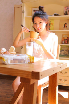 职场妻子出轨中字观看